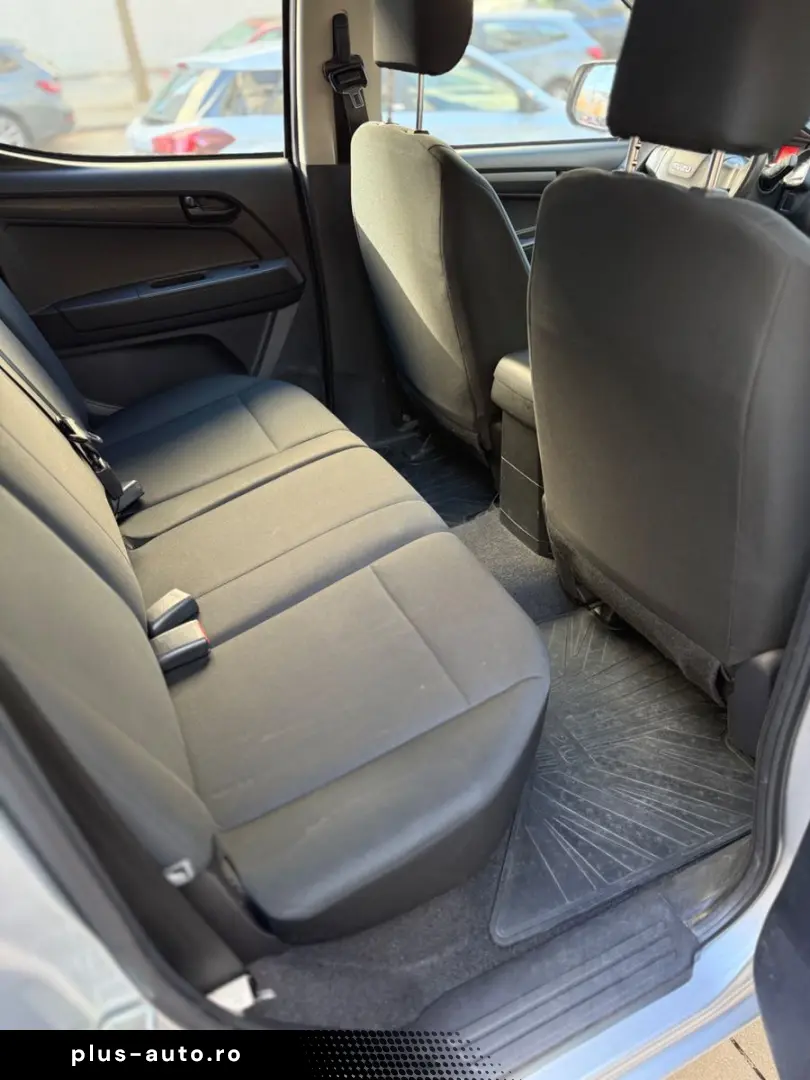 ISUZU D-Max Double Cab 4WD Basis