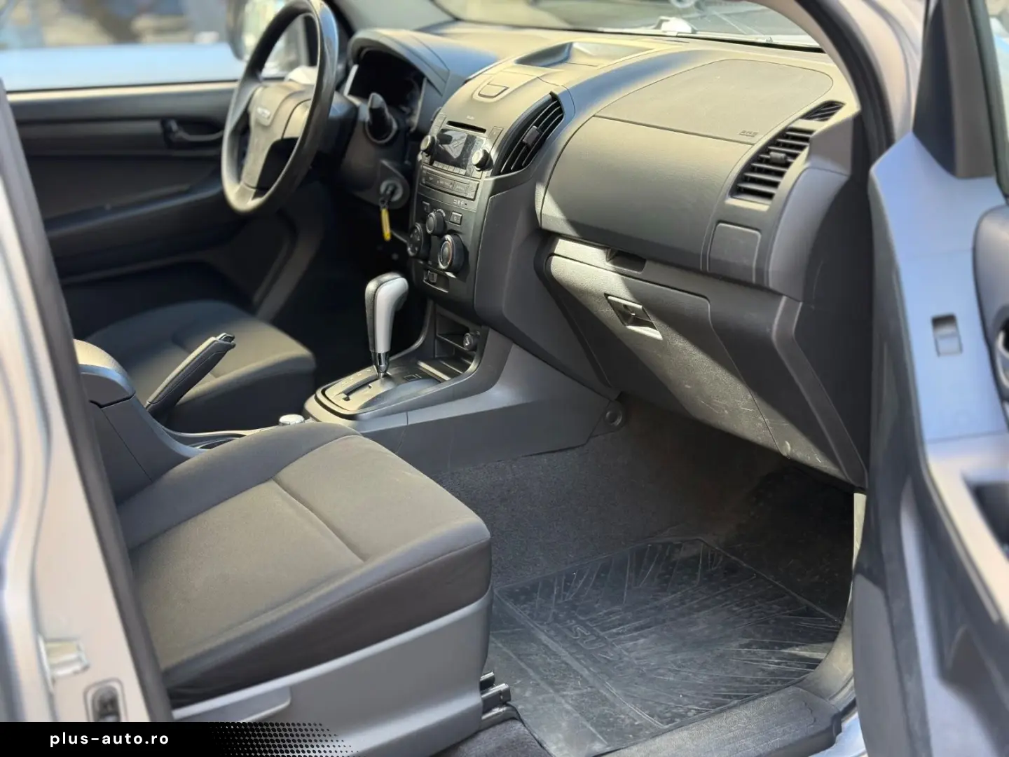 ISUZU D-Max Double Cab 4WD Basis