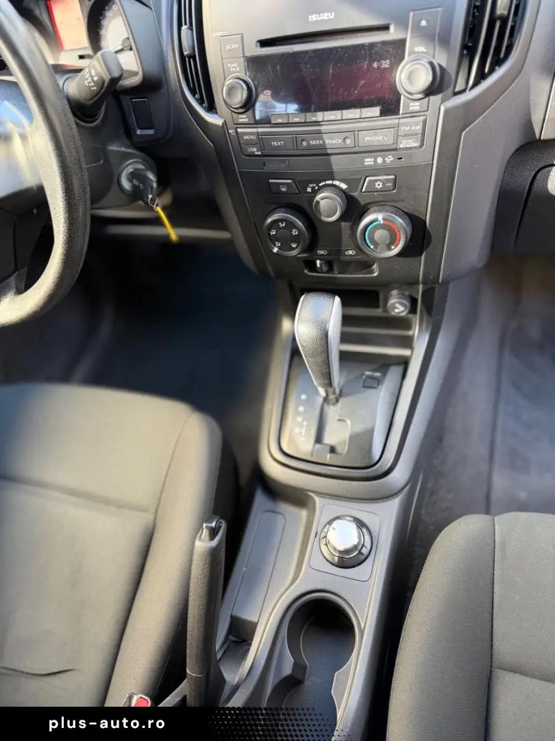 ISUZU D-Max Double Cab 4WD Basis