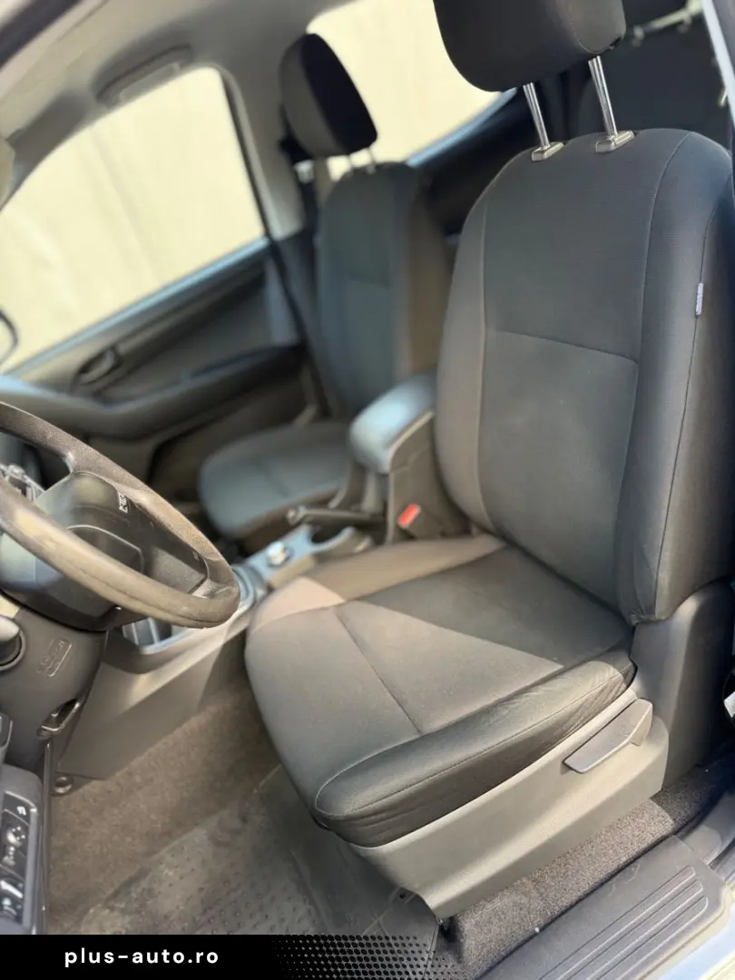 ISUZU D-Max Double Cab 4WD Basis