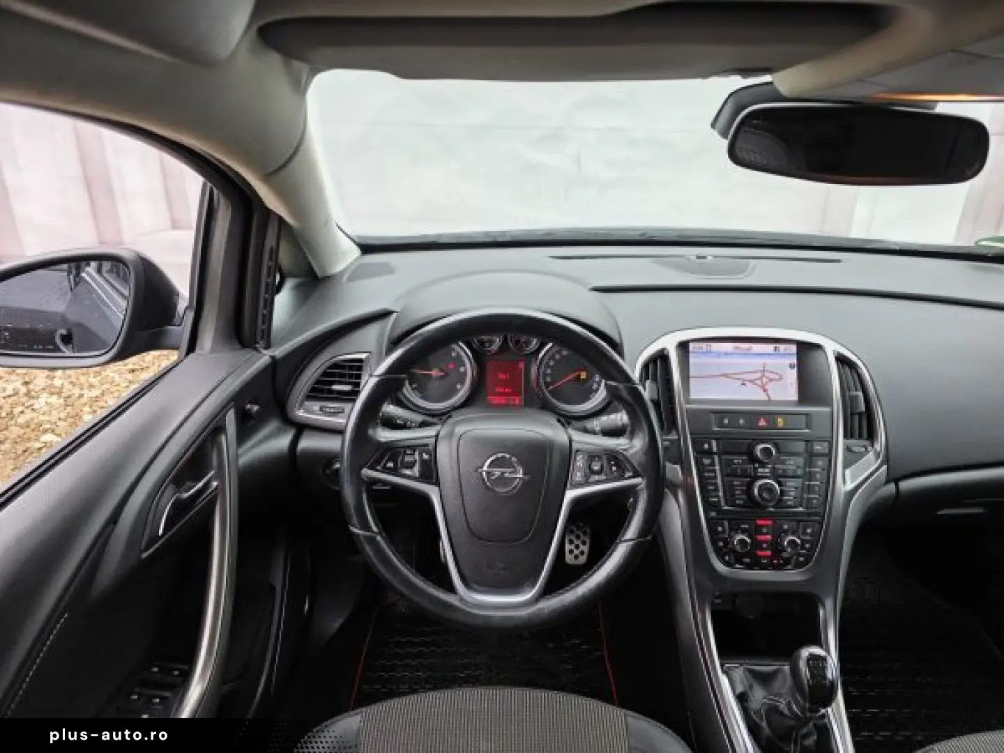 OPEL ASTRA J   An 2011