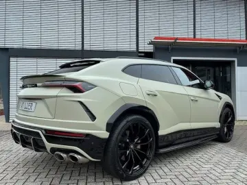 LAMBORGHINI Urus HUD NIGHT VISION B&O 23  REAR SEAT-ENTER.