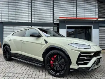 LAMBORGHINI Urus HUD NIGHT VISION B&O 23  REAR SEAT-ENTER.
