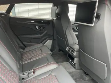 LAMBORGHINI Urus HUD NIGHT VISION B&O 23  REAR SEAT-ENTER.