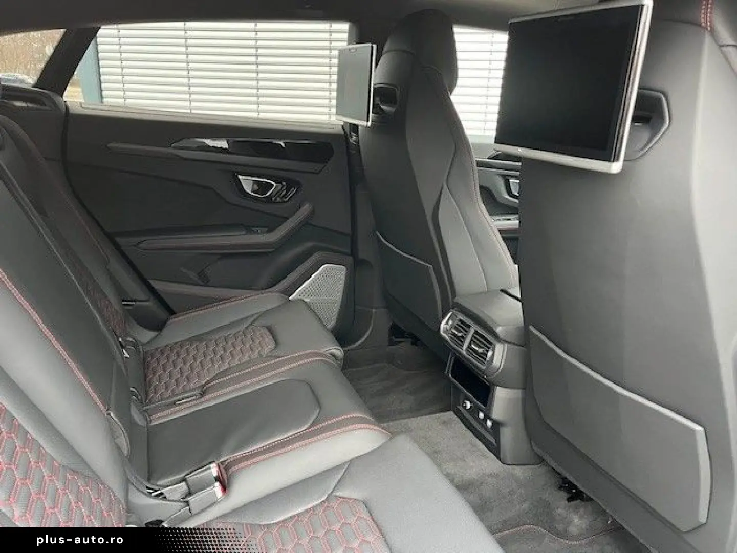 LAMBORGHINI Urus HUD NIGHT VISION B&O 23  REAR SEAT-ENTER.