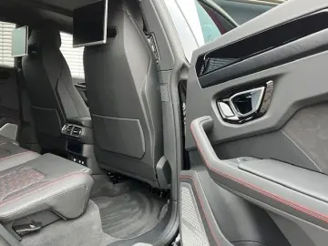 LAMBORGHINI Urus HUD NIGHT VISION B&O 23  REAR SEAT-ENTER.