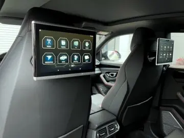 LAMBORGHINI Urus HUD NIGHT VISION B&O 23  REAR SEAT-ENTER.