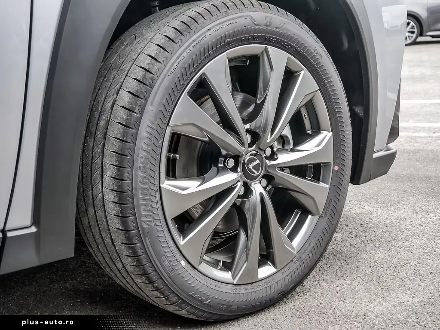 Lexus UX 300h F-Sport SHZ LEDER KAMERA NAVI ACC LED