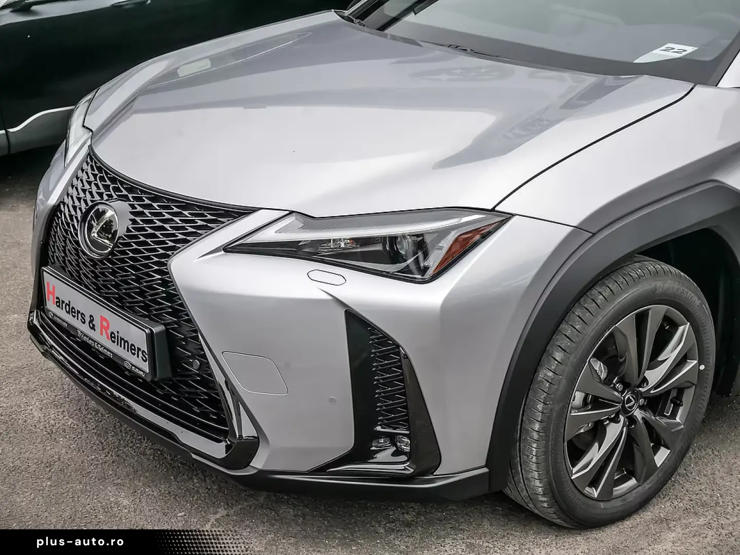 Lexus UX 300h F-Sport SHZ LEDER KAMERA NAVI ACC LED