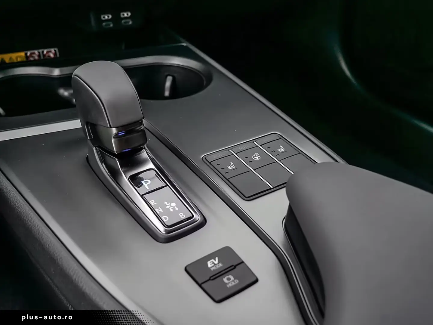 Lexus UX 300h F-Sport SHZ LEDER KAMERA NAVI ACC LED