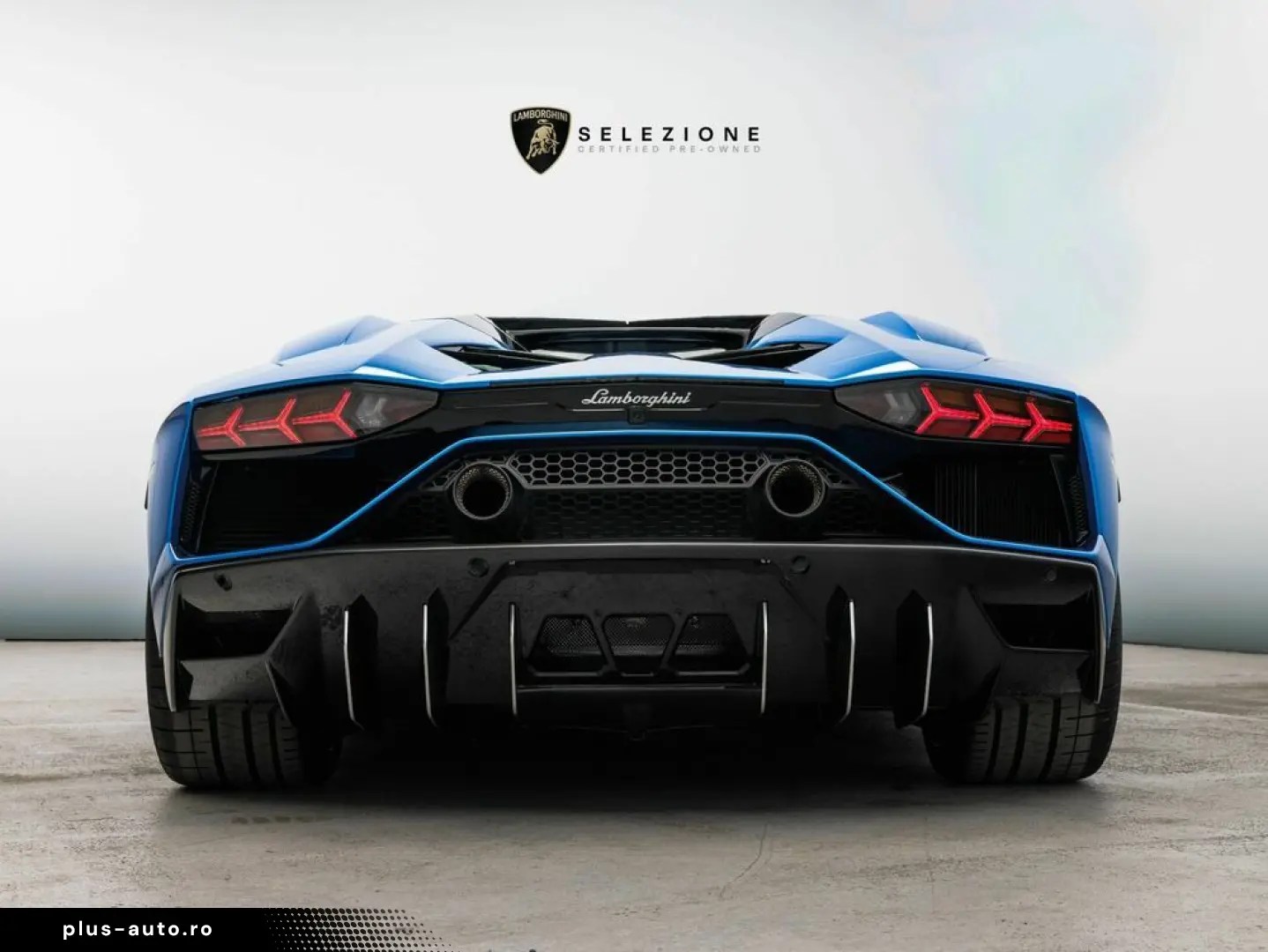 LAMBORGHINI Aventador Ultimae Roadster limited 250 pieces
