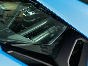 LAMBORGHINI Aventador Ultimae Roadster limited 250 pieces