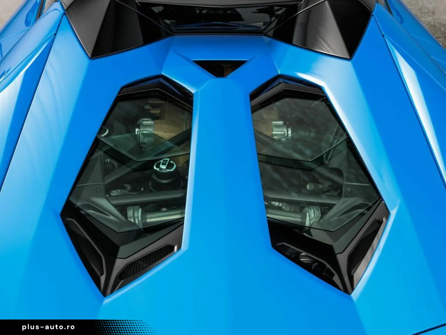 LAMBORGHINI Aventador Ultimae Roadster limited 250 pieces