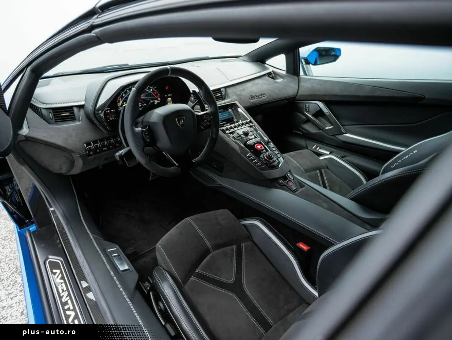 LAMBORGHINI Aventador Ultimae Roadster limited 250 pieces