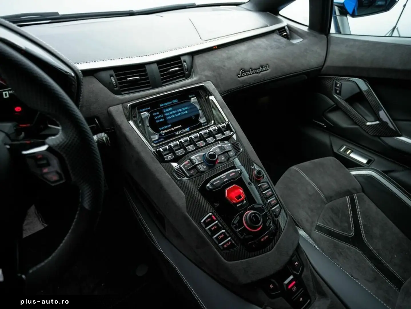 LAMBORGHINI Aventador Ultimae Roadster limited 250 pieces