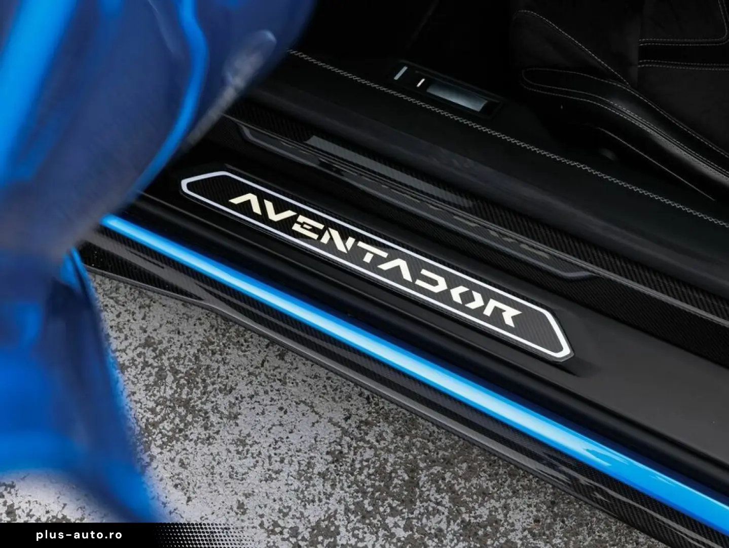 LAMBORGHINI Aventador Ultimae Roadster limited 250 pieces