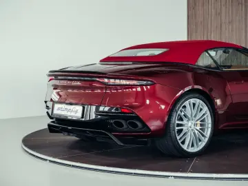 ASTON MARTIN DBS Volante Superleggera  Liquid Crimson
