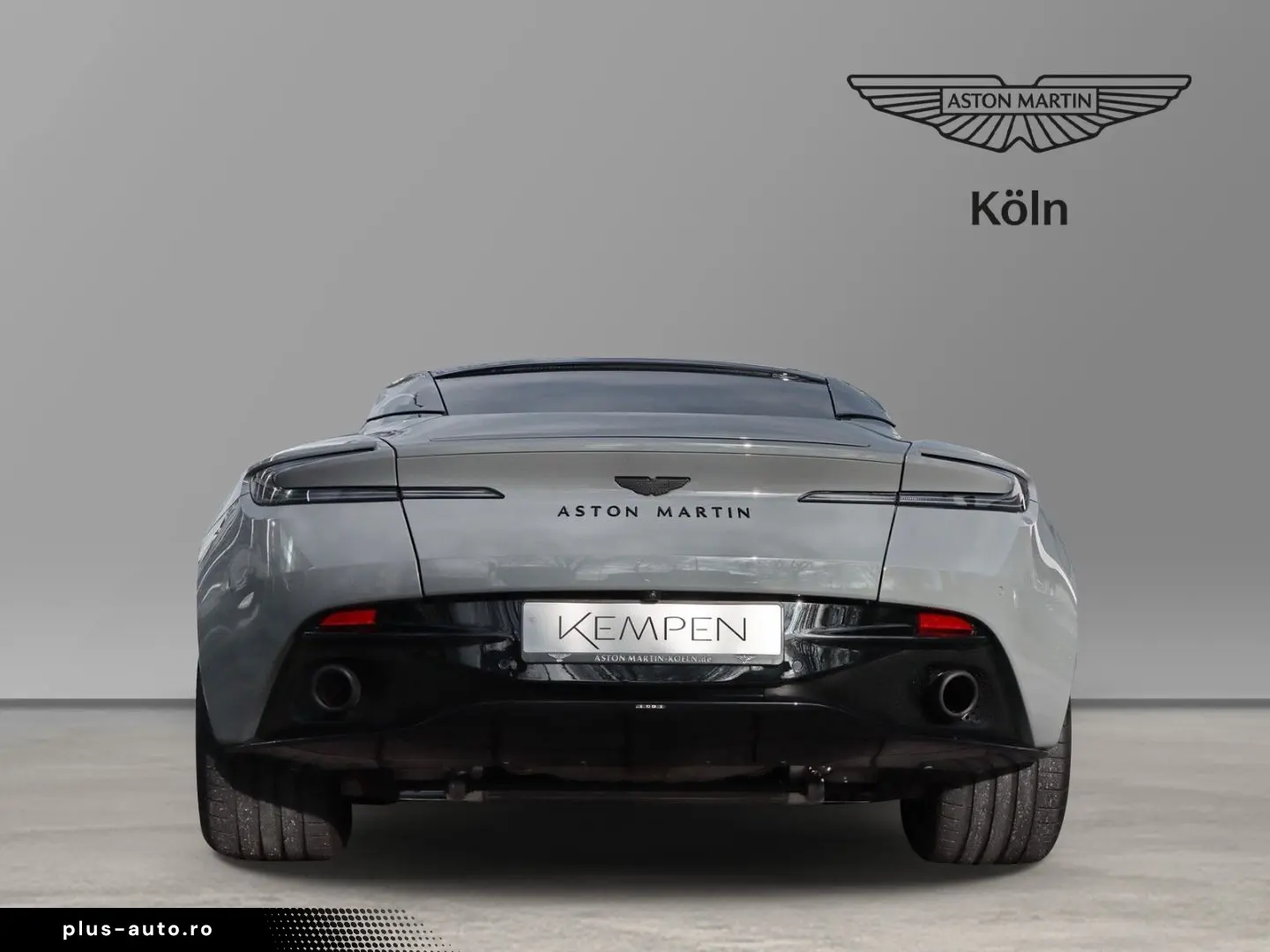 ASTON MARTIN DB12 China Grey Oxford Tan