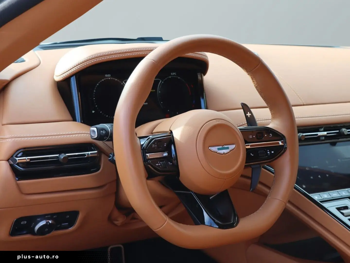 ASTON MARTIN DB12 China Grey Oxford Tan