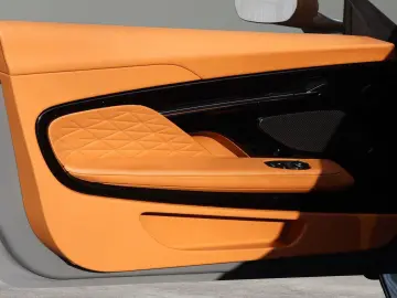 ASTON MARTIN DB12 China Grey Oxford Tan