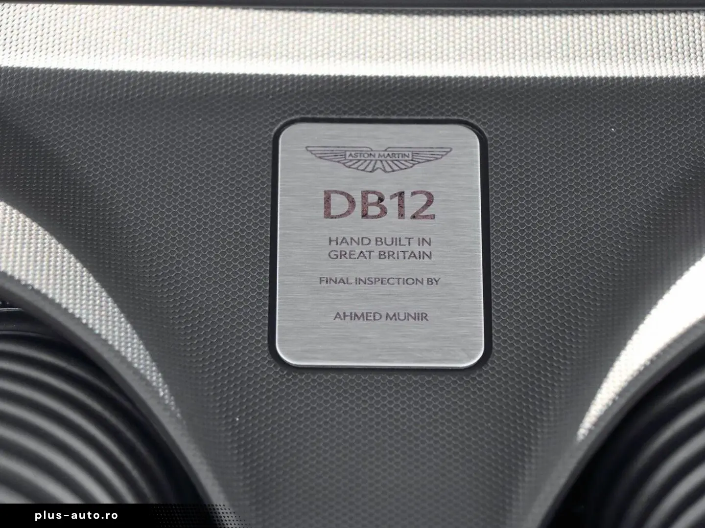 ASTON MARTIN DB12 China Grey Oxford Tan