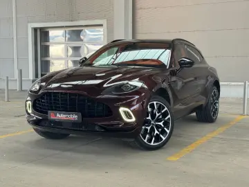 ASTON MARTIN DBX 4.0 V8 DIVINE RED ORANGE