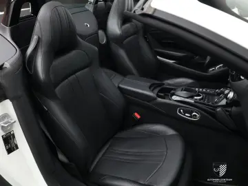 ASTON MARTIN V8 Vantage Roadster BlackPack SportsPlusPack