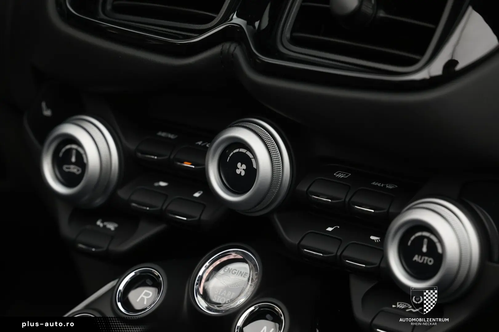 ASTON MARTIN V8 Vantage Roadster BlackPack SportsPlusPack