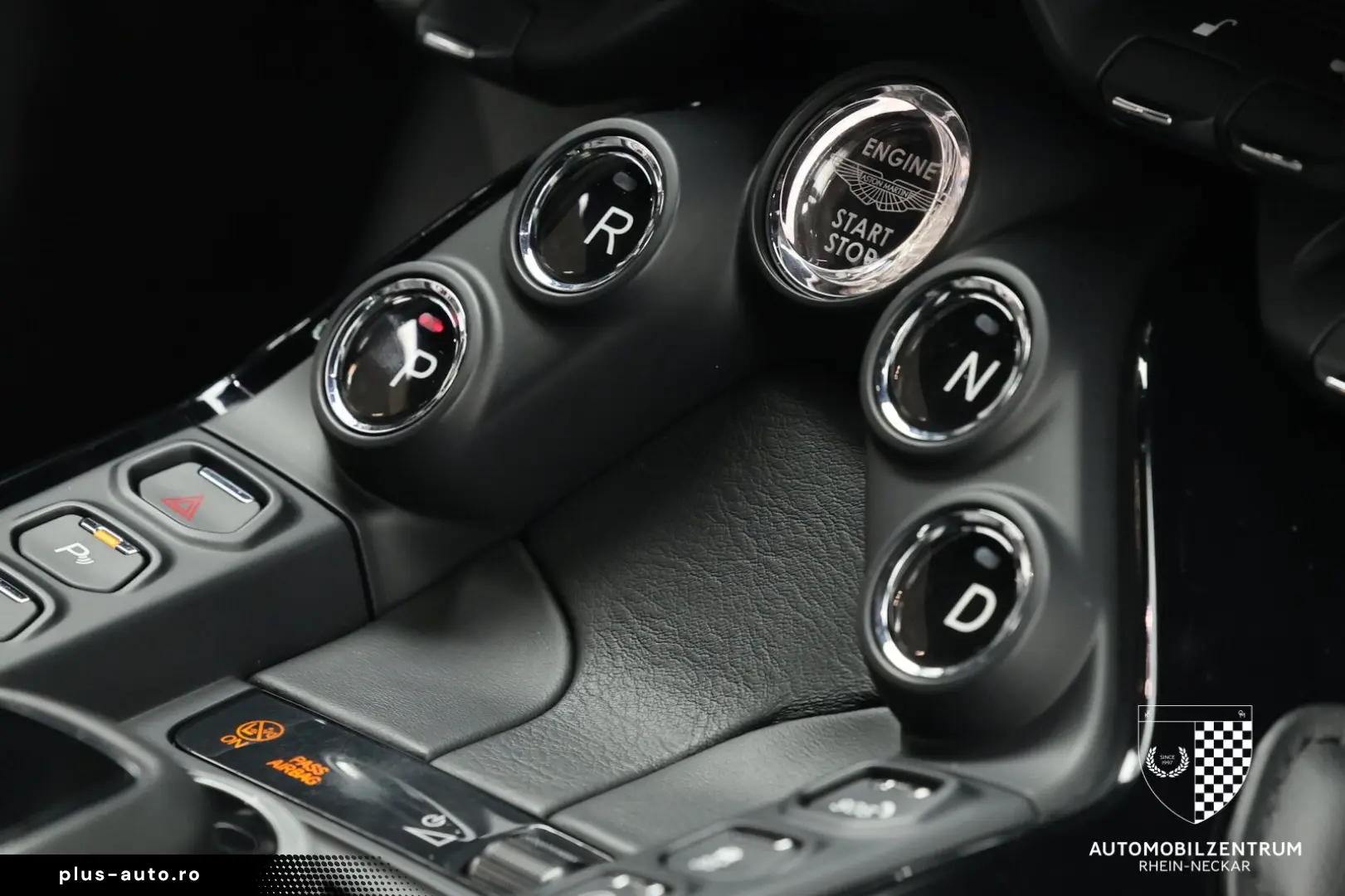 ASTON MARTIN V8 Vantage Roadster BlackPack SportsPlusPack