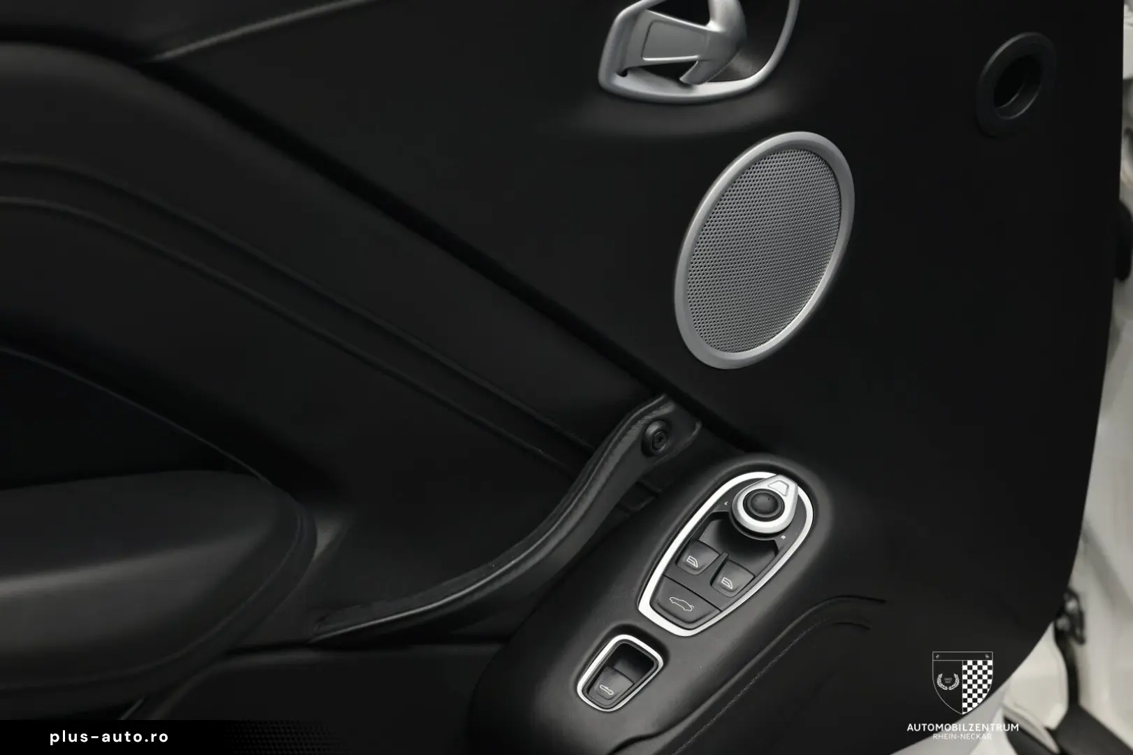 ASTON MARTIN V8 Vantage Roadster BlackPack SportsPlusPack