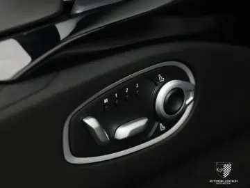 ASTON MARTIN V8 Vantage Roadster BlackPack SportsPlusPack