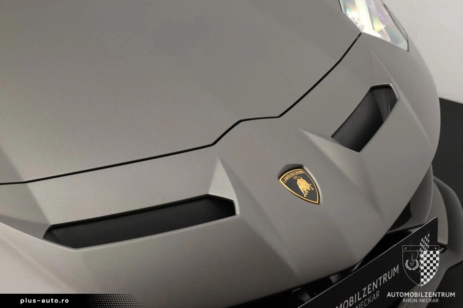 LAMBORGHINI Aventador SVJ Roadster FullCarbon PaintedLogo
