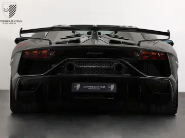 LAMBORGHINI Aventador SVJ Roadster FullCarbon PaintedLogo