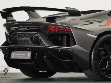 LAMBORGHINI Aventador SVJ Roadster FullCarbon PaintedLogo