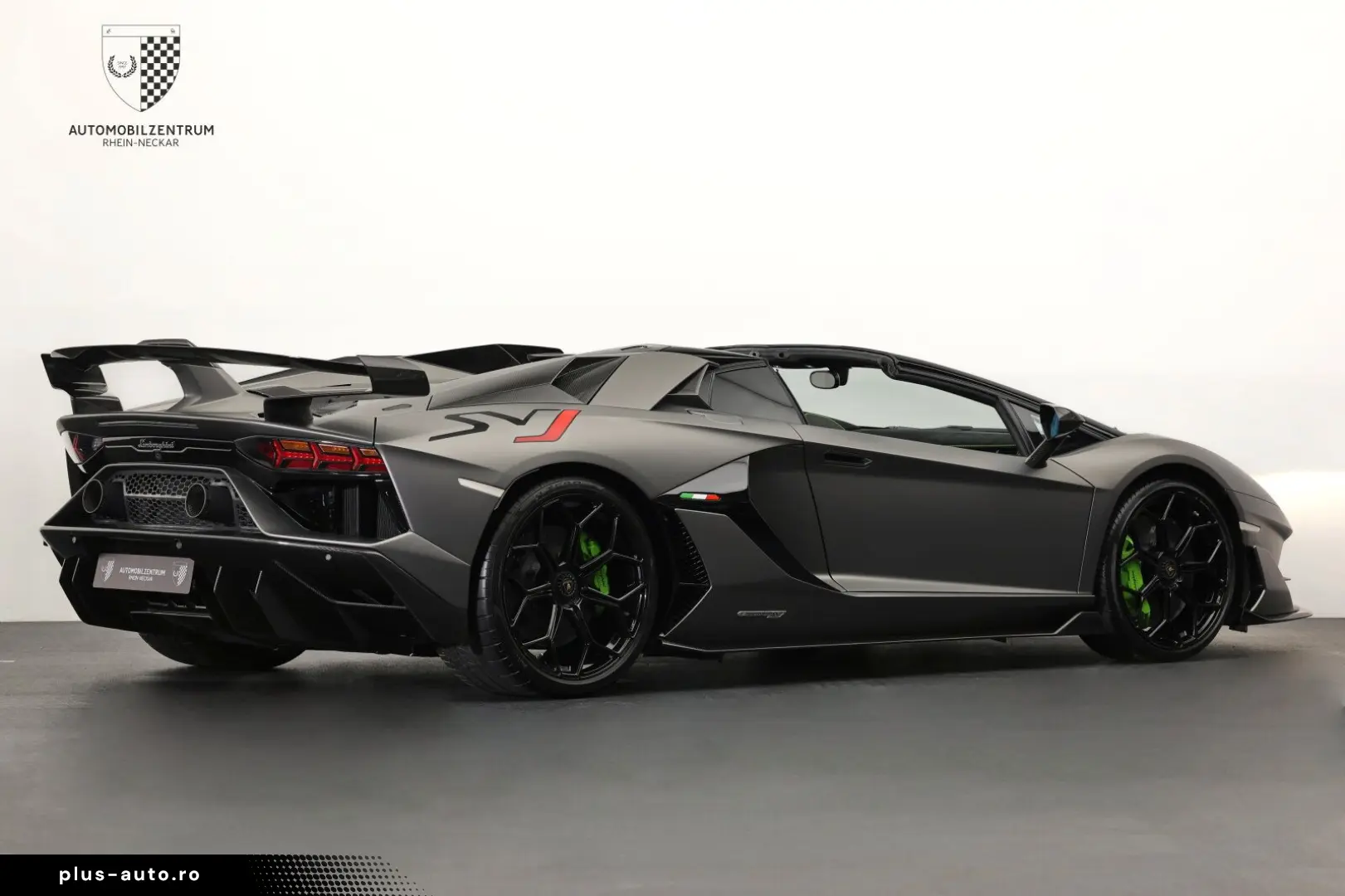 LAMBORGHINI Aventador SVJ Roadster FullCarbon PaintedLogo