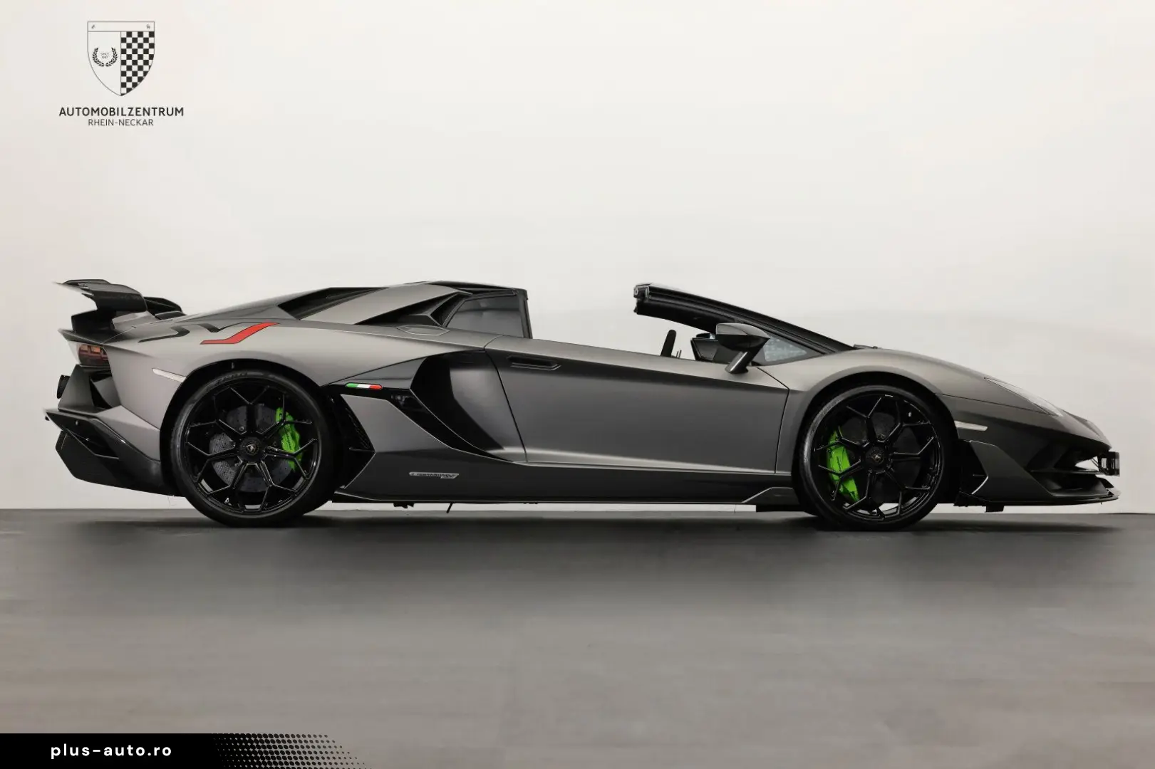 LAMBORGHINI Aventador SVJ Roadster FullCarbon PaintedLogo