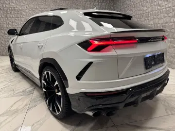 LAMBORGHINI Urus 4.0 V8 Autom.