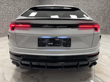 LAMBORGHINI Urus 4.0 V8 Autom.