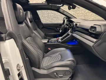 LAMBORGHINI Urus 4.0 V8 Autom.