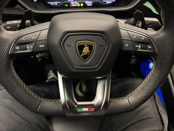 LAMBORGHINI Urus 4.0 V8 Autom.