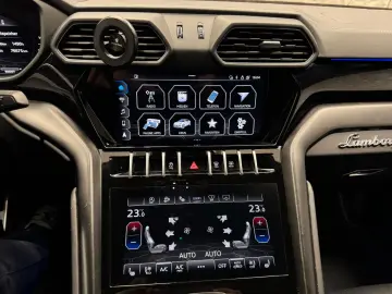 LAMBORGHINI Urus 4.0 V8 Autom.
