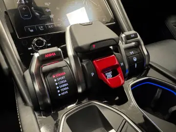 LAMBORGHINI Urus 4.0 V8 Autom.