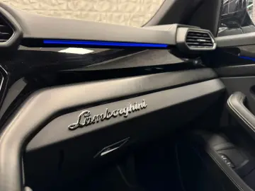 LAMBORGHINI Urus 4.0 V8 Autom.