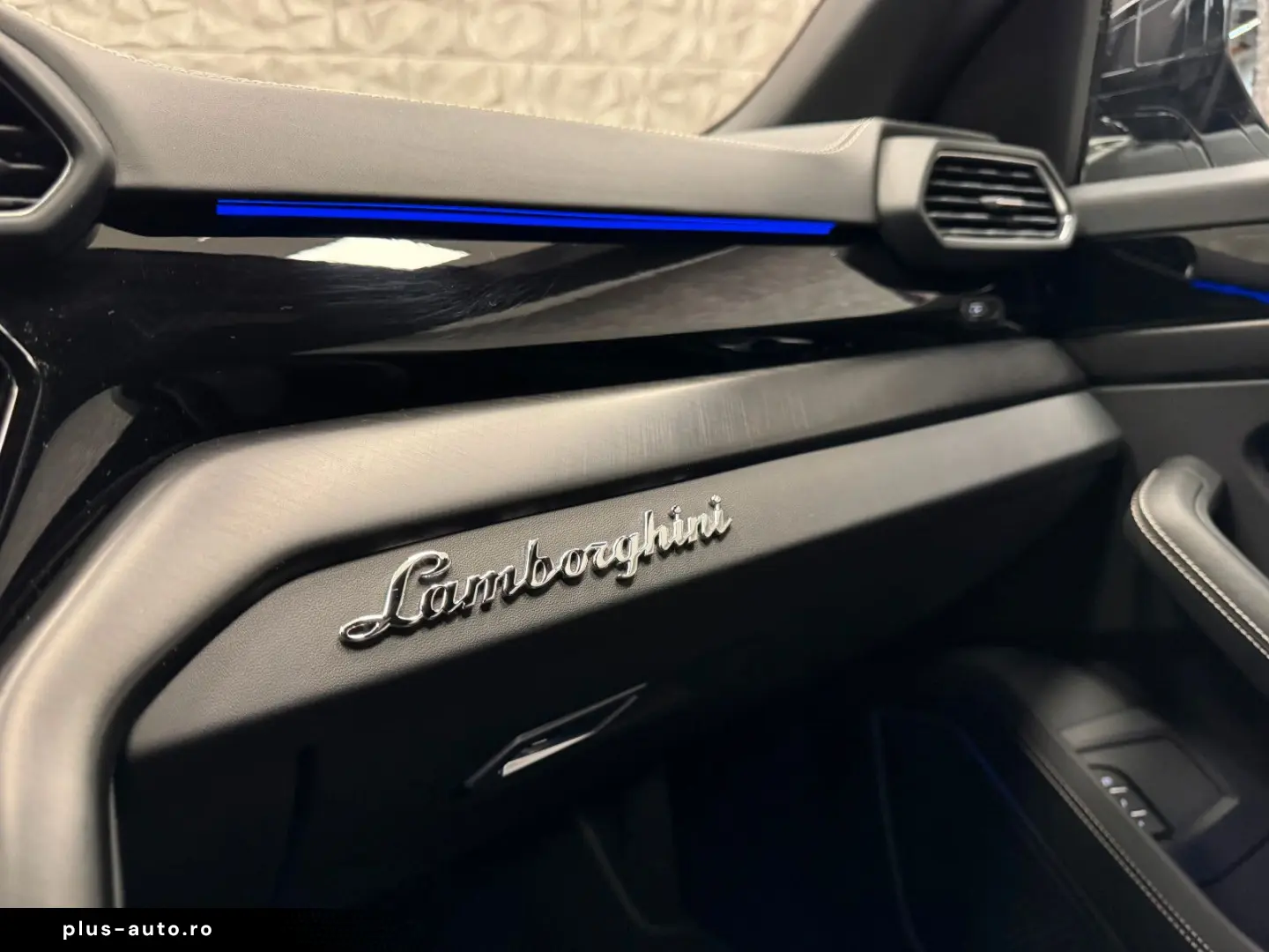 LAMBORGHINI Urus 4.0 V8 Autom.