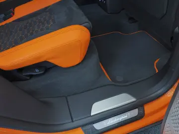 LAMBORGHINI Urus 4.0 V8 Autom.