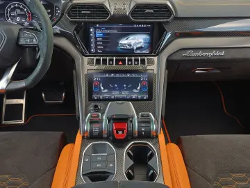 LAMBORGHINI Urus 4.0 V8 Autom.