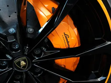 LAMBORGHINI Urus 4.0 V8 Autom.