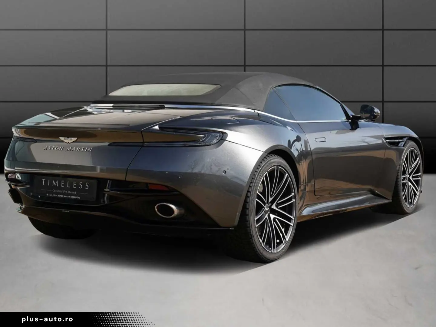 ASTON MARTIN DB12 Volante