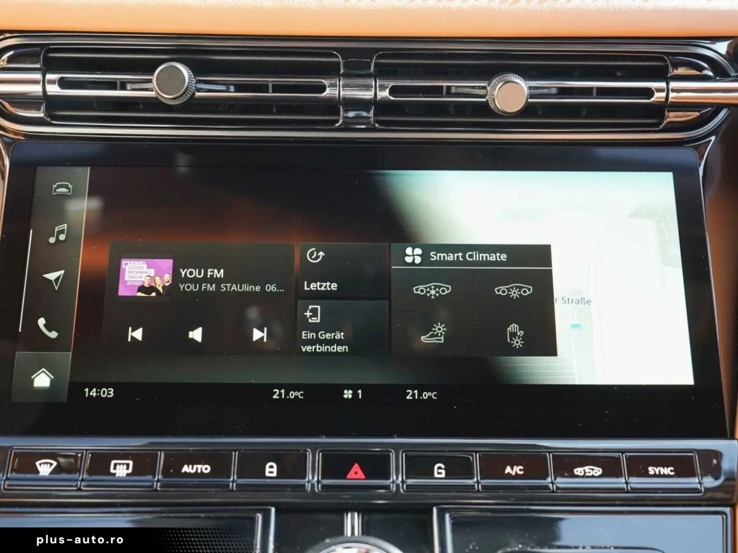 ASTON MARTIN DB12 Volante