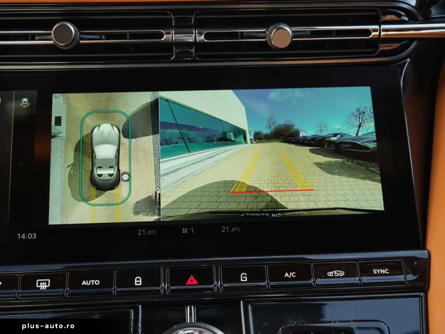 ASTON MARTIN DB12 Volante